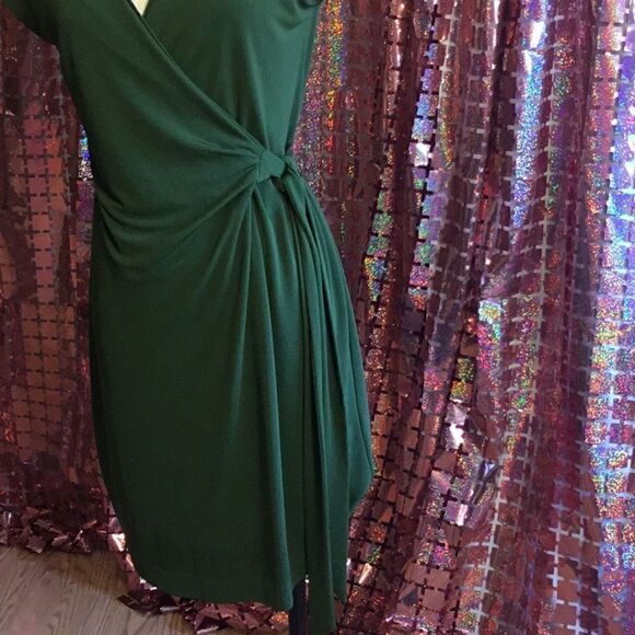 NWOT ANN TAYLOR sleeveless wrap top dress in small army green color - Picture 4 of 13